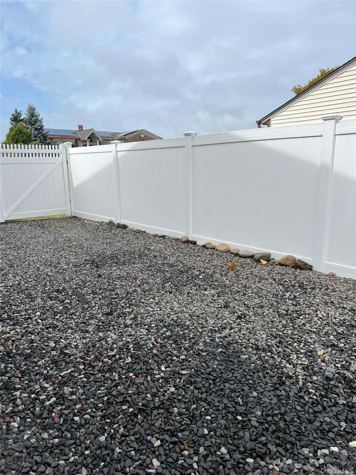 #20 photo, 65 Gateway Drive, Copiague , NY 11726