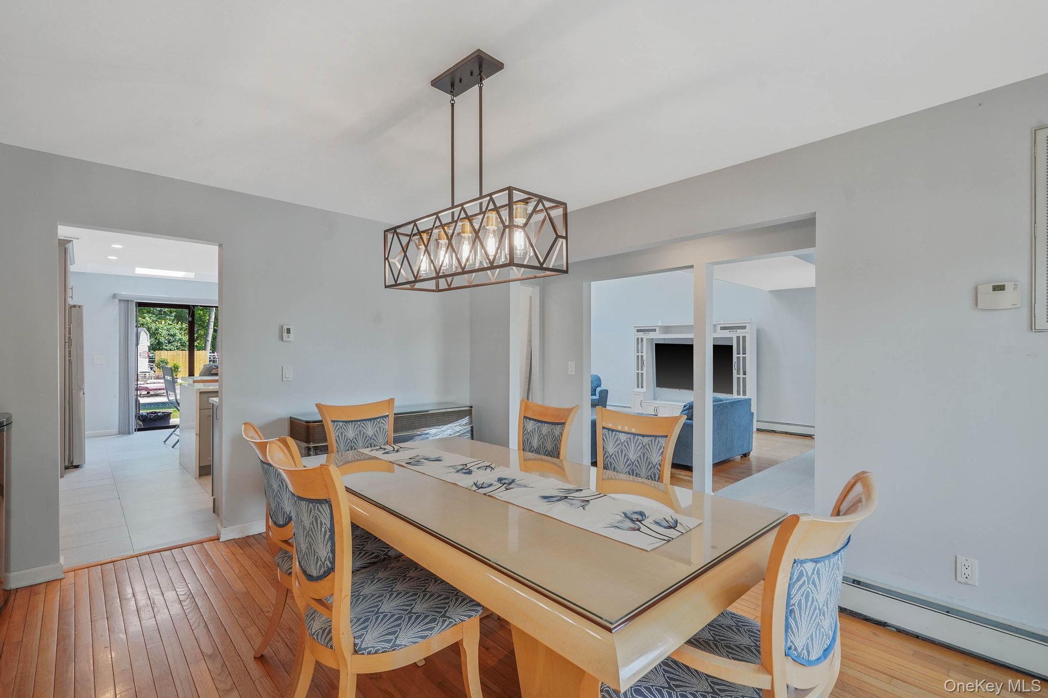 #13 photo, 318 Sheep Pasture Road, East Setauket , NY 11733