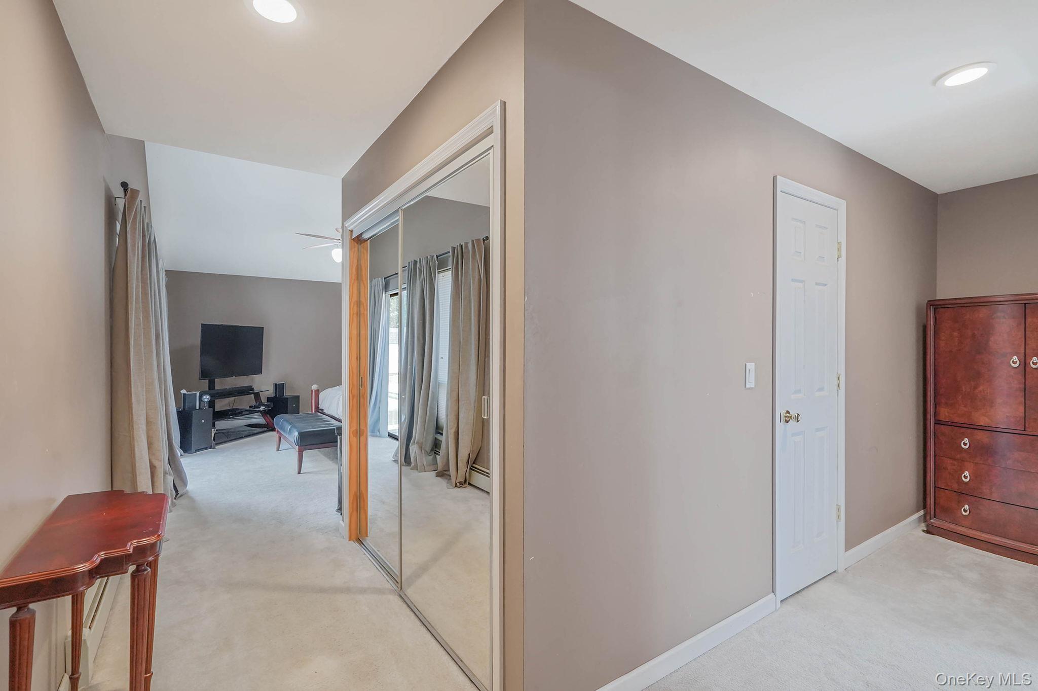 #18 photo, 318 Sheep Pasture Road, East Setauket , NY 11733