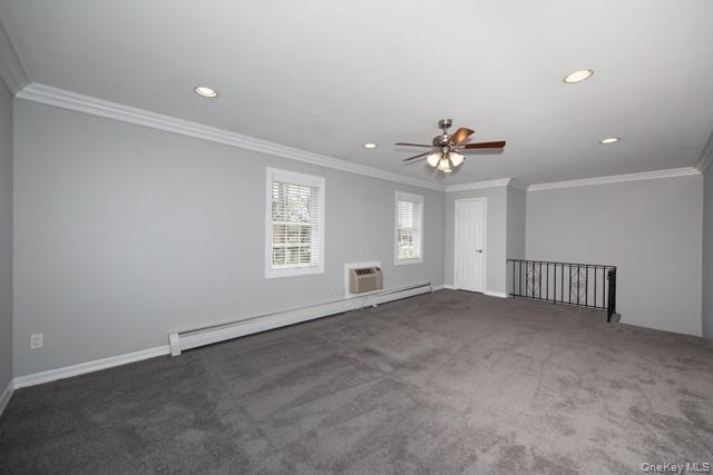 #4 photo, 19 Pickwick Lane, North Babylon , NY 11703