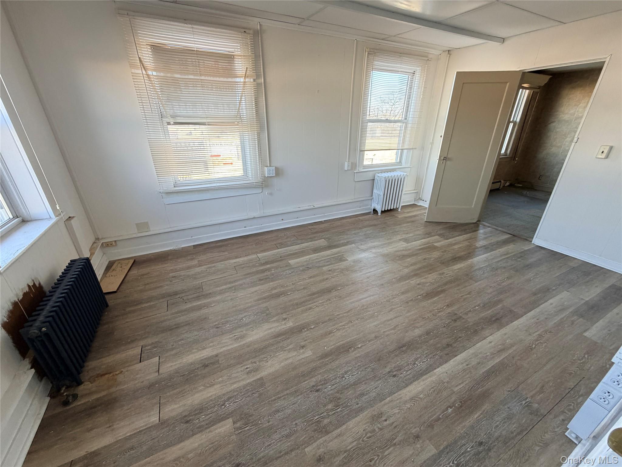 #3 photo, 218 Front Street, नासाउ काउंटी Hempstead , NY 11550