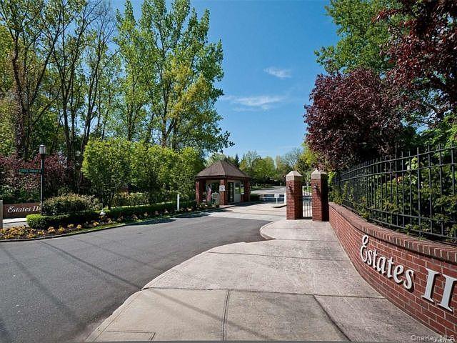 #1 photo, 91 Duckpond Drive, Manhasset , NY 11030