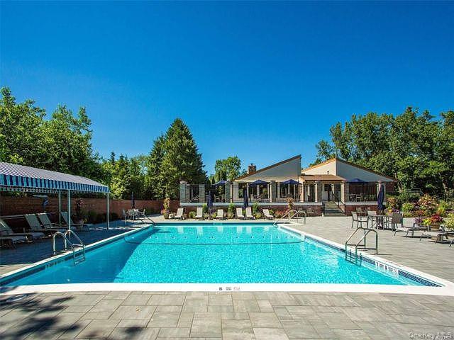 #9 photo, 91 Duckpond Drive, Manhasset , NY 11030