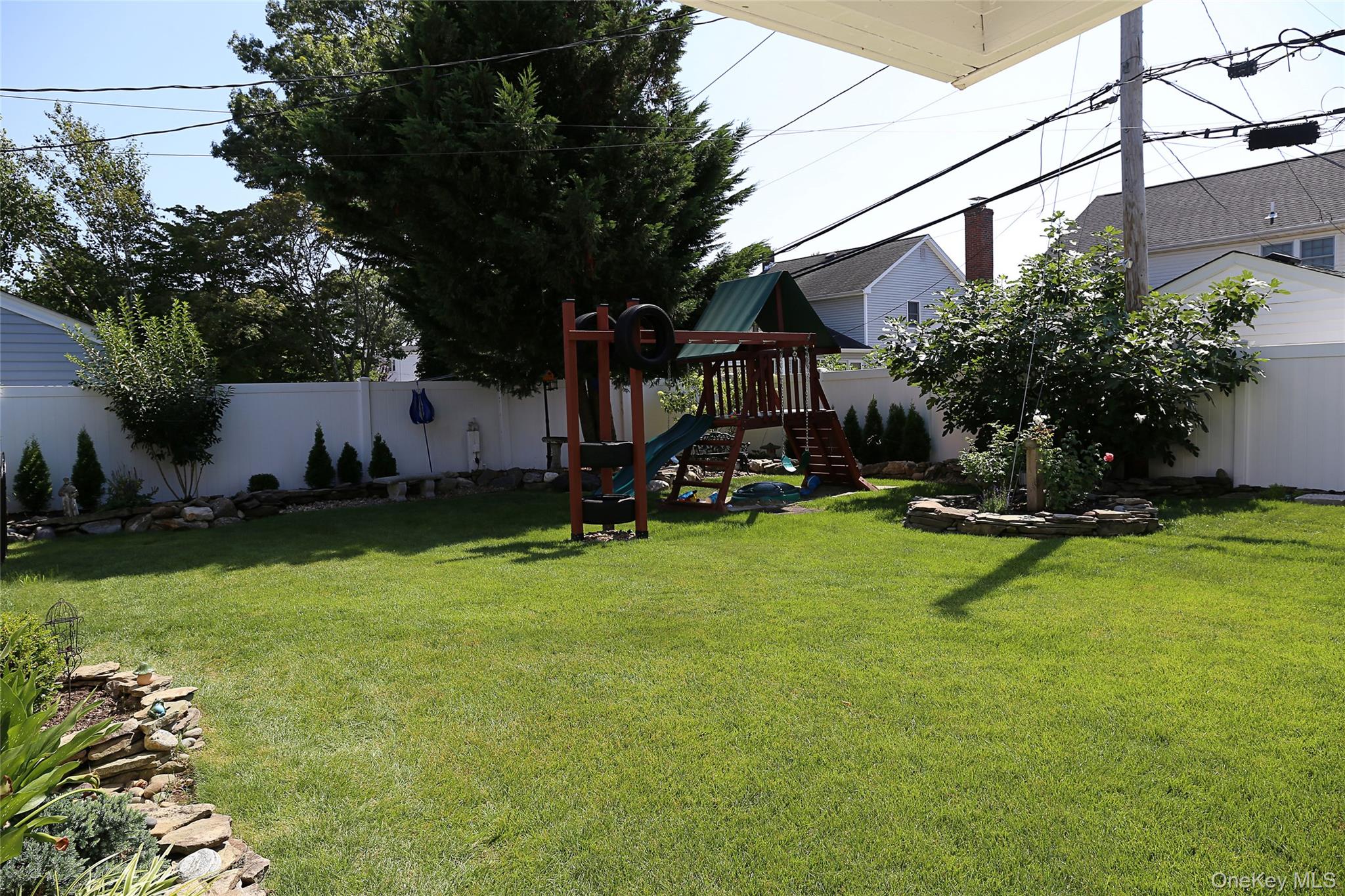 #10 photo, 1300 Lakeside Drive, Wantagh , NY 11793