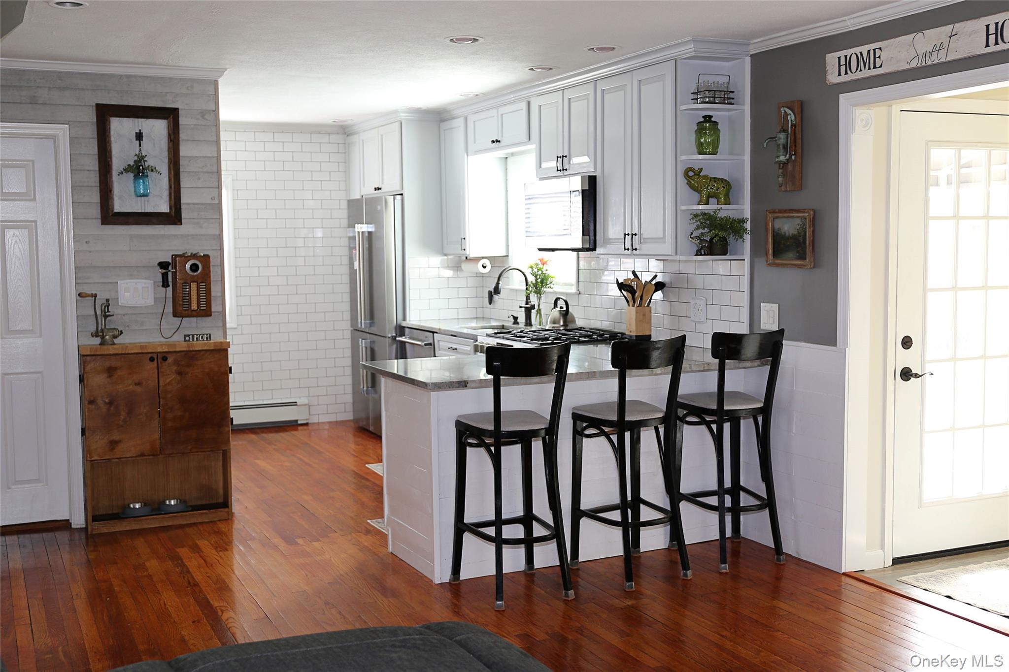 #16 photo, 1300 Lakeside Drive, Wantagh , NY 11793