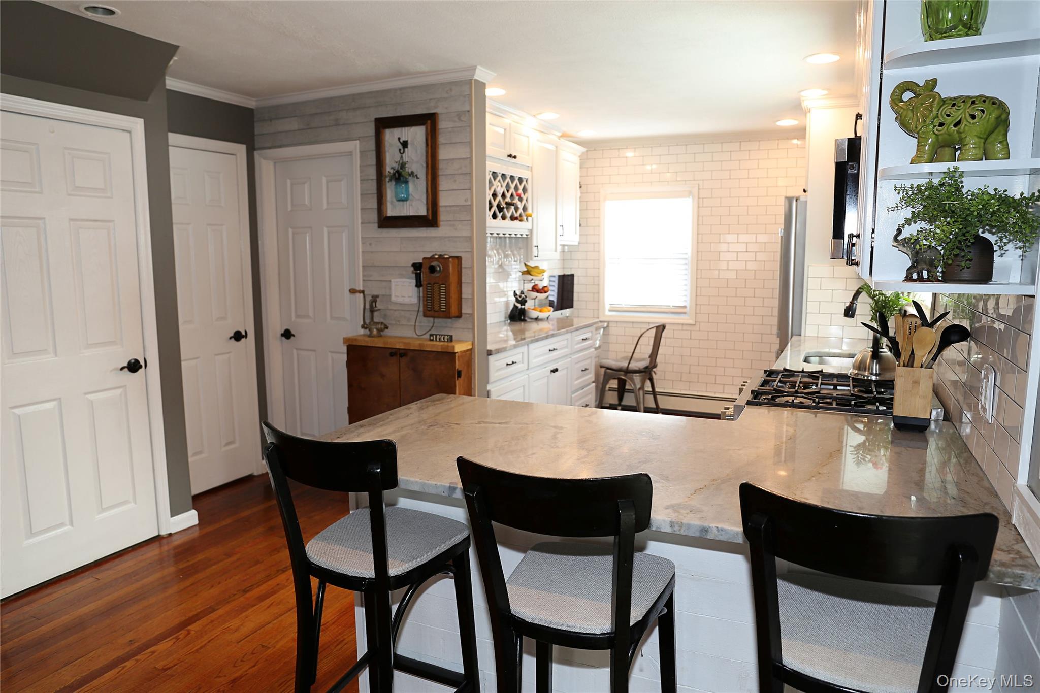 #4 photo, 1300 Lakeside Drive, Wantagh , NY 11793