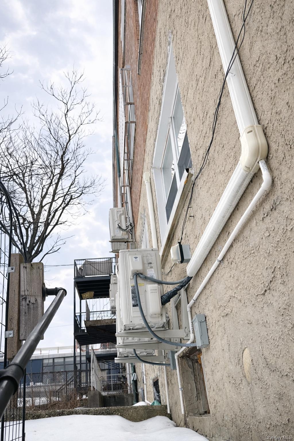 #17 photo, 59-09 Kissena Boulevard, Flushing , NY 11355