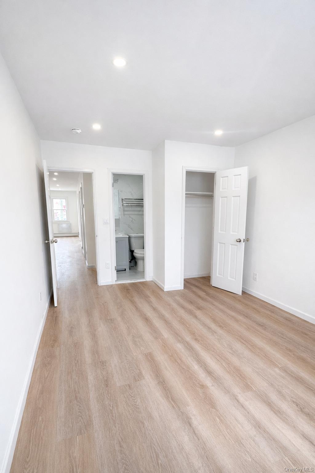 #5 photo, 59-09 Kissena Boulevard, Flushing , NY 11355