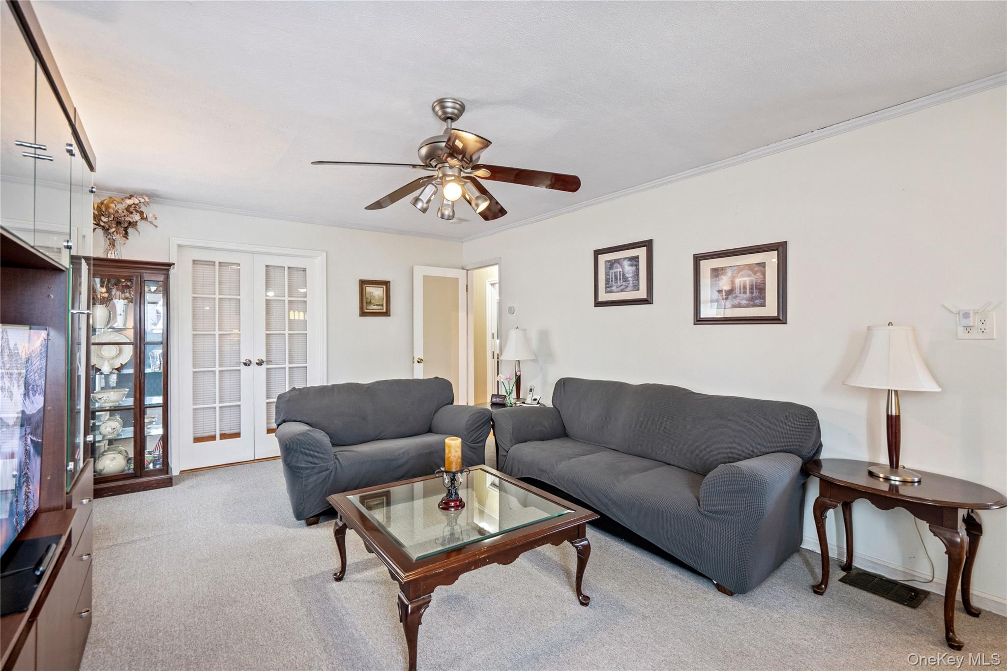 #16 photo, 269-15 Union Turnpike, New Hyde Park , NY 11040