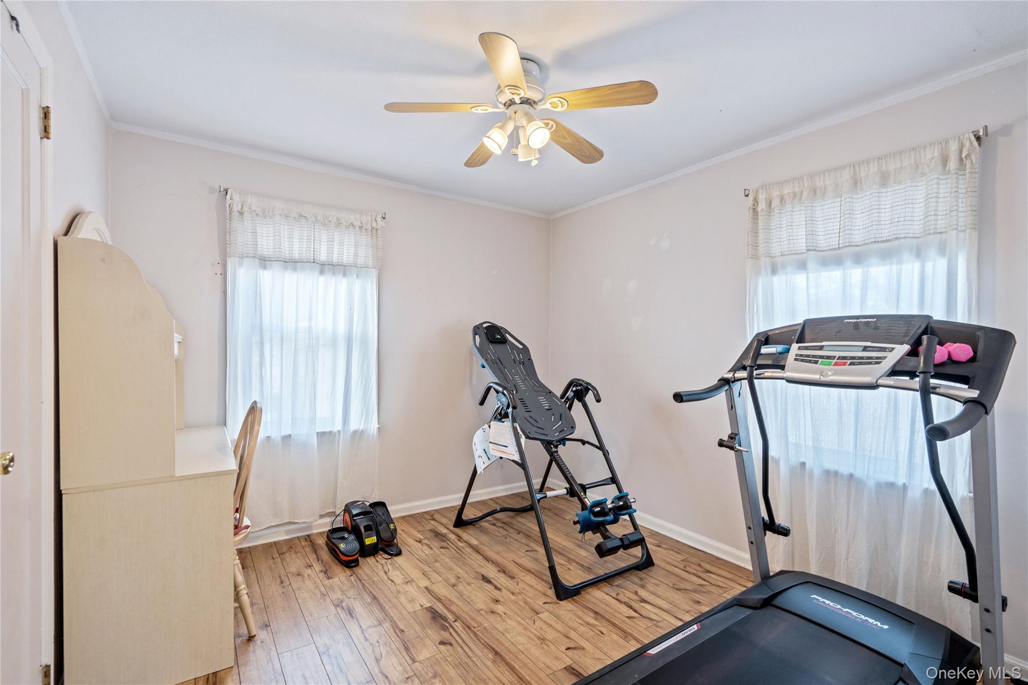 #20 photo, 269-15 Union Turnpike, New Hyde Park , NY 11040