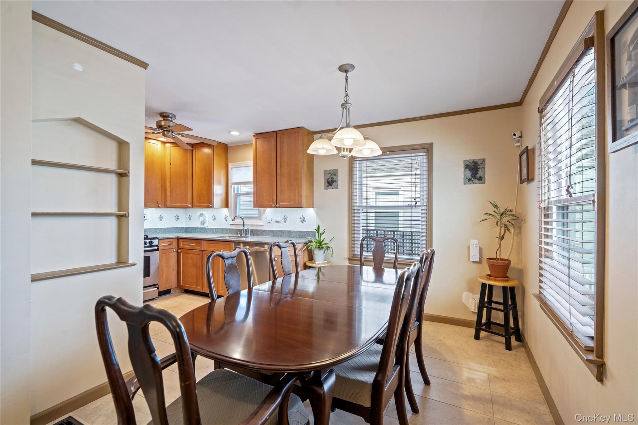 #7 photo, 269-15 Union Turnpike, New Hyde Park , NY 11040