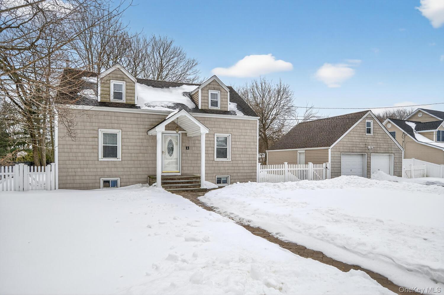 #2 photo, 12 Altamore Street, Melville , NY 11747