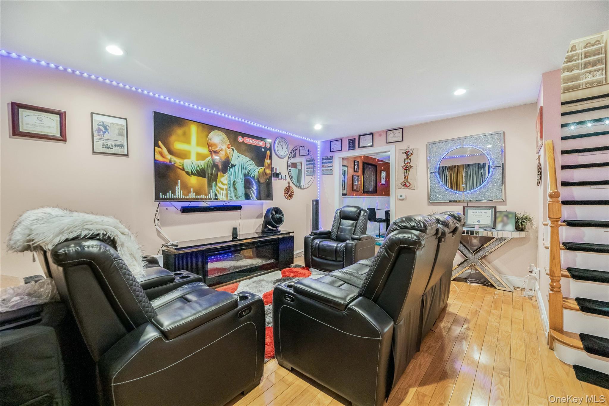 #4 photo, 2556 Eastchester Road, Bronx , NY 10469