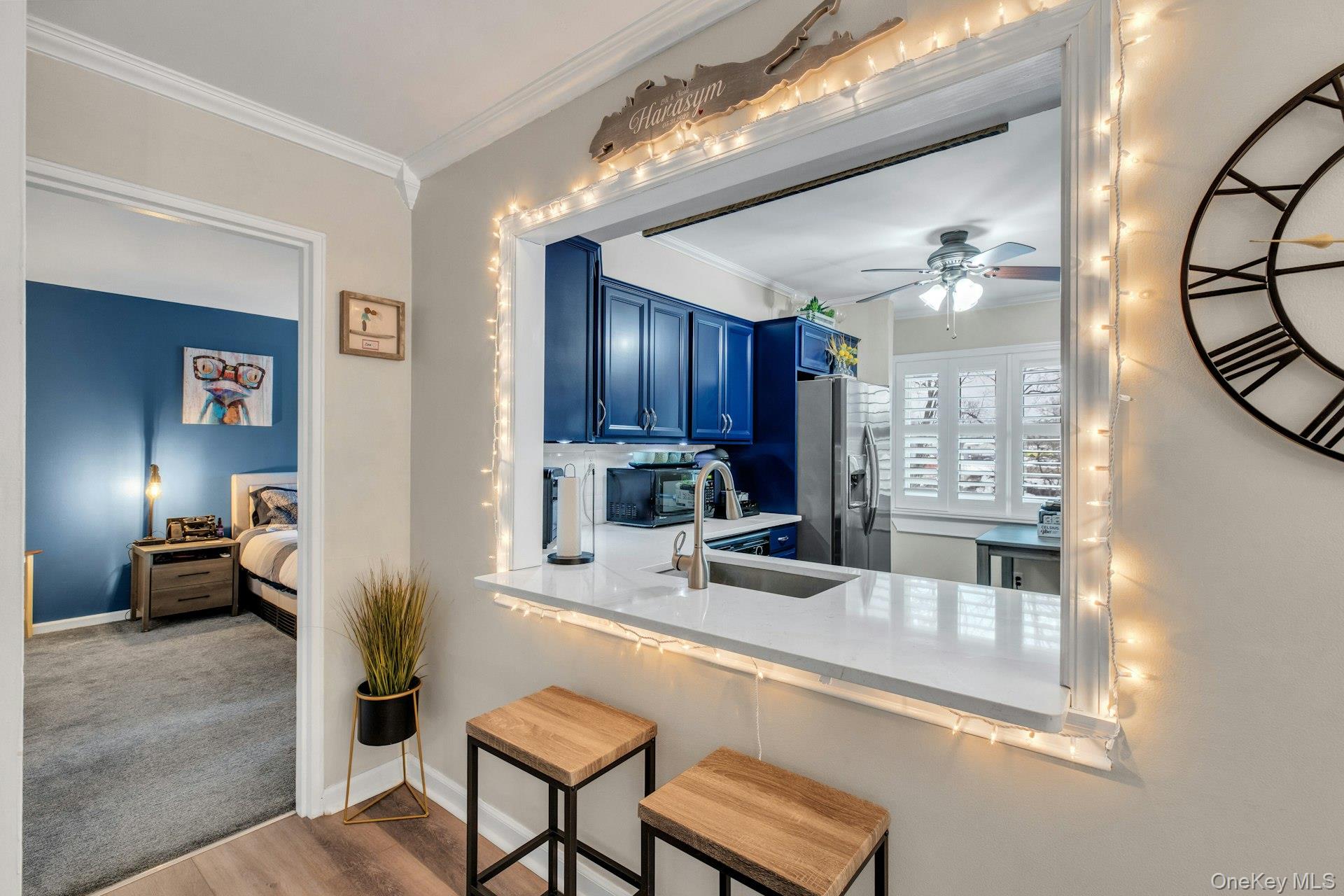 #8 photo, 40 W 4th Street, Саффолк ‖ Patchogue , NY 11772