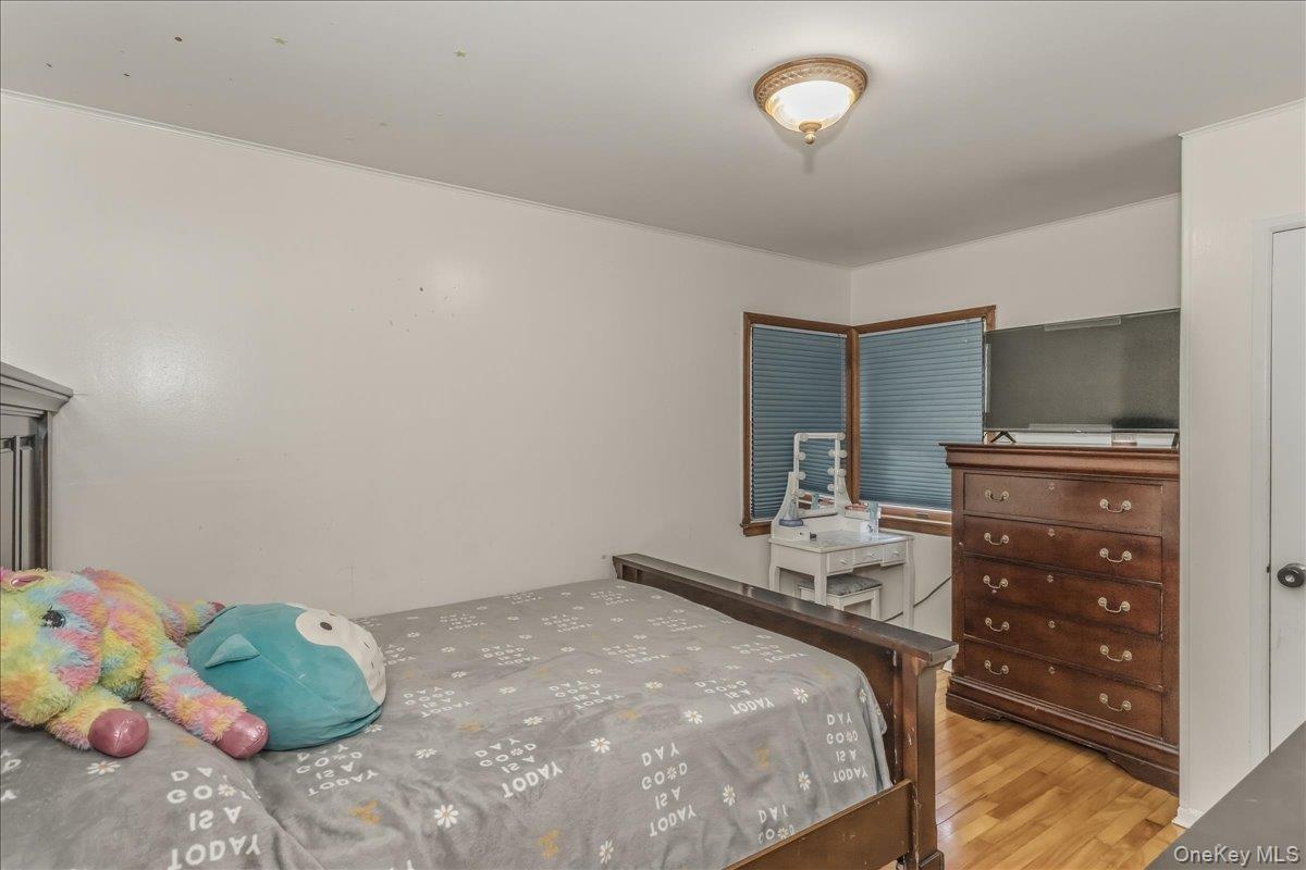 #11 photo, 597 Seminole Road, Franklin Square , NY 11010