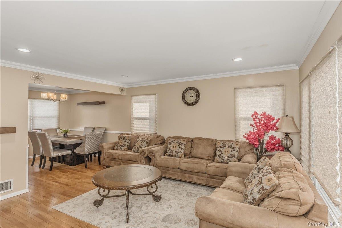 #2 photo, 597 Seminole Road, Franklin Square , NY 11010