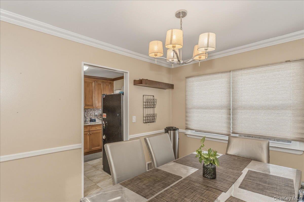 #6 photo, 597 Seminole Road, Franklin Square , NY 11010