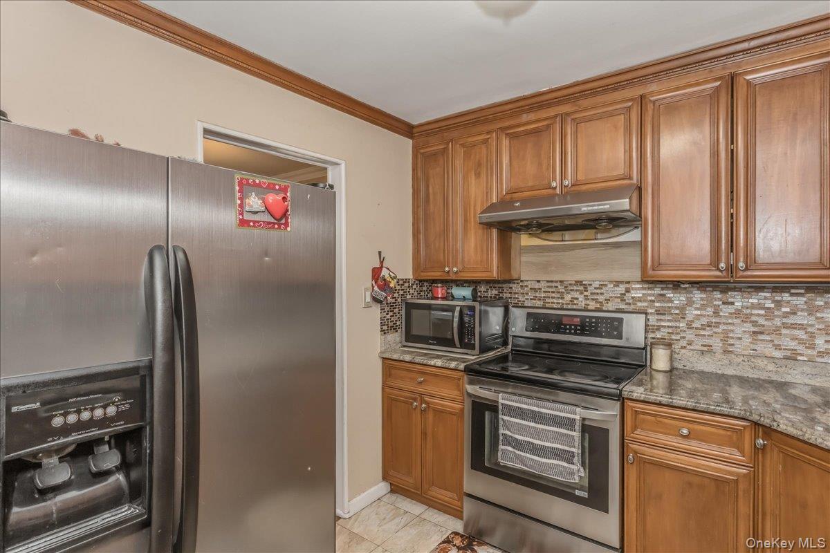 #8 photo, 597 Seminole Road, Franklin Square , NY 11010