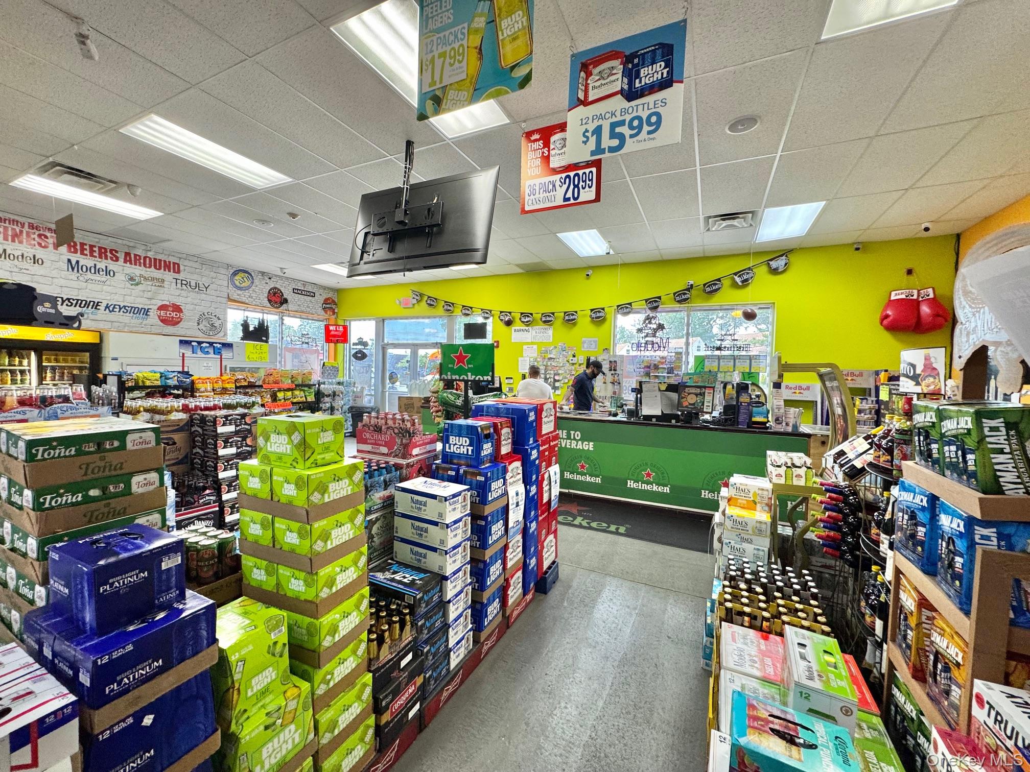 #17 photo, 926 Nassau Road, ناسو Uniondale , NY 11553