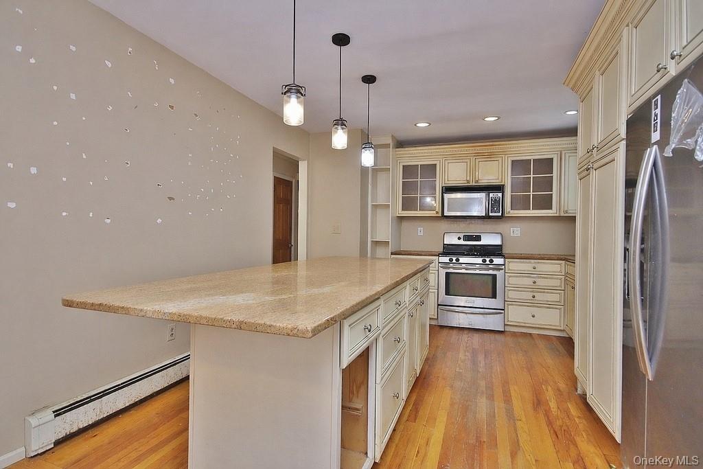 #4 photo, 887 Stockton Road, Valley Cottage , NY 10989