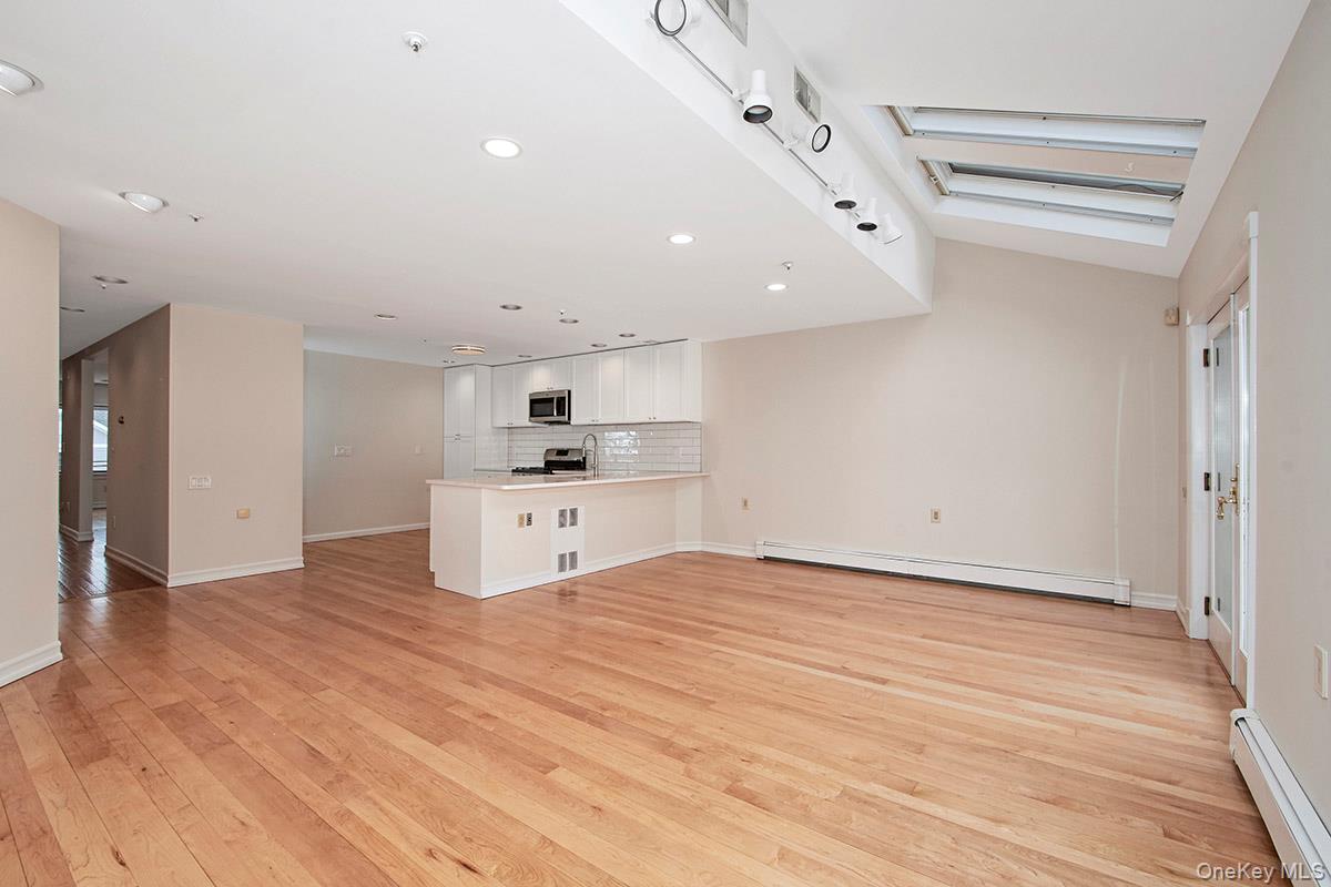 #11 photo, 228 Lincoln Avenue, West Harrison , NY 10604