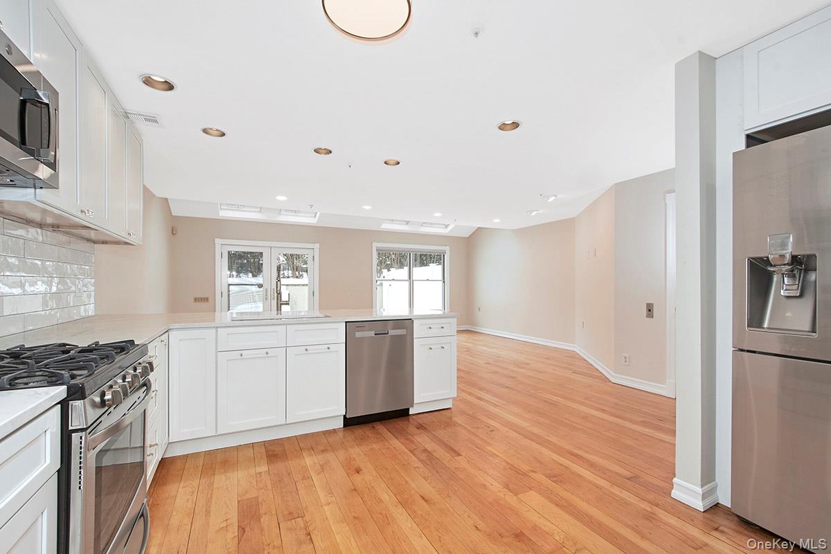 #12 photo, 228 Lincoln Avenue, West Harrison , NY 10604