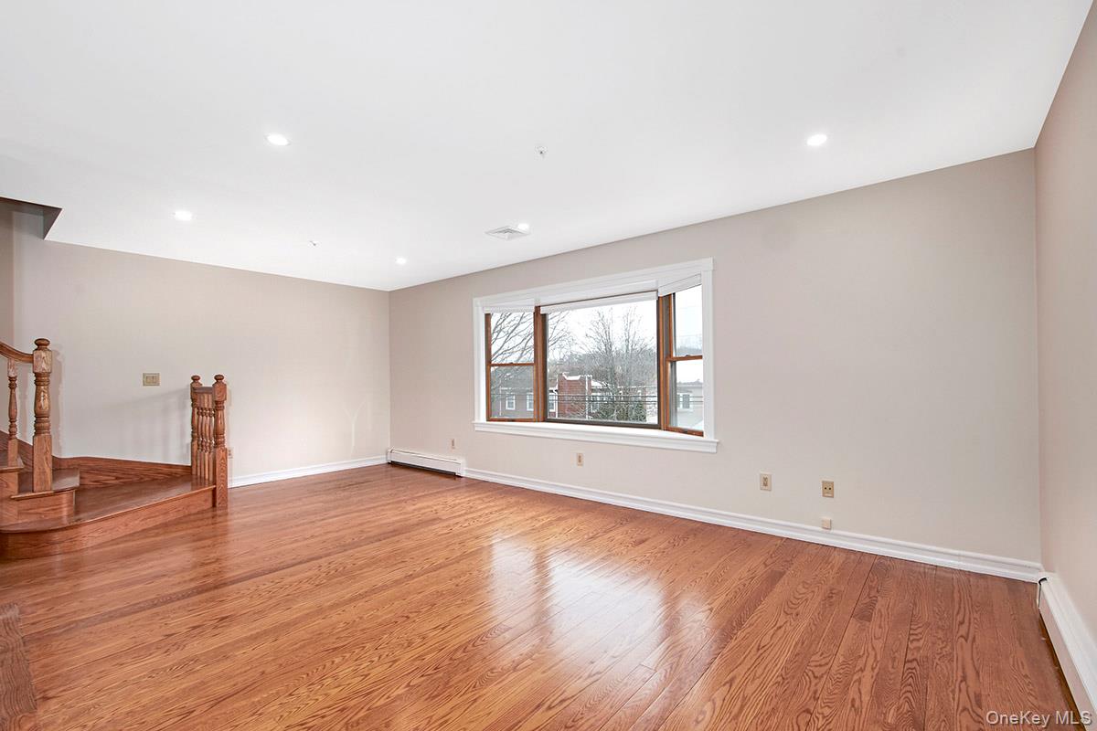 #8 photo, 228 Lincoln Avenue, West Harrison , NY 10604