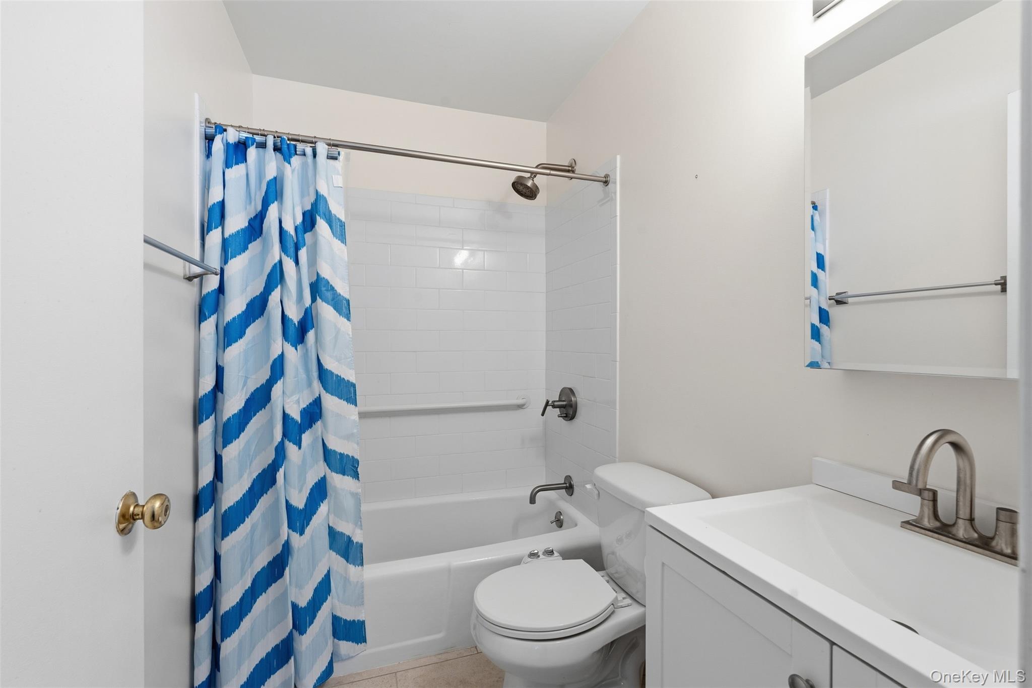 #11 photo, 41 Jefferson Oval, Yorktown Heights , NY 10598