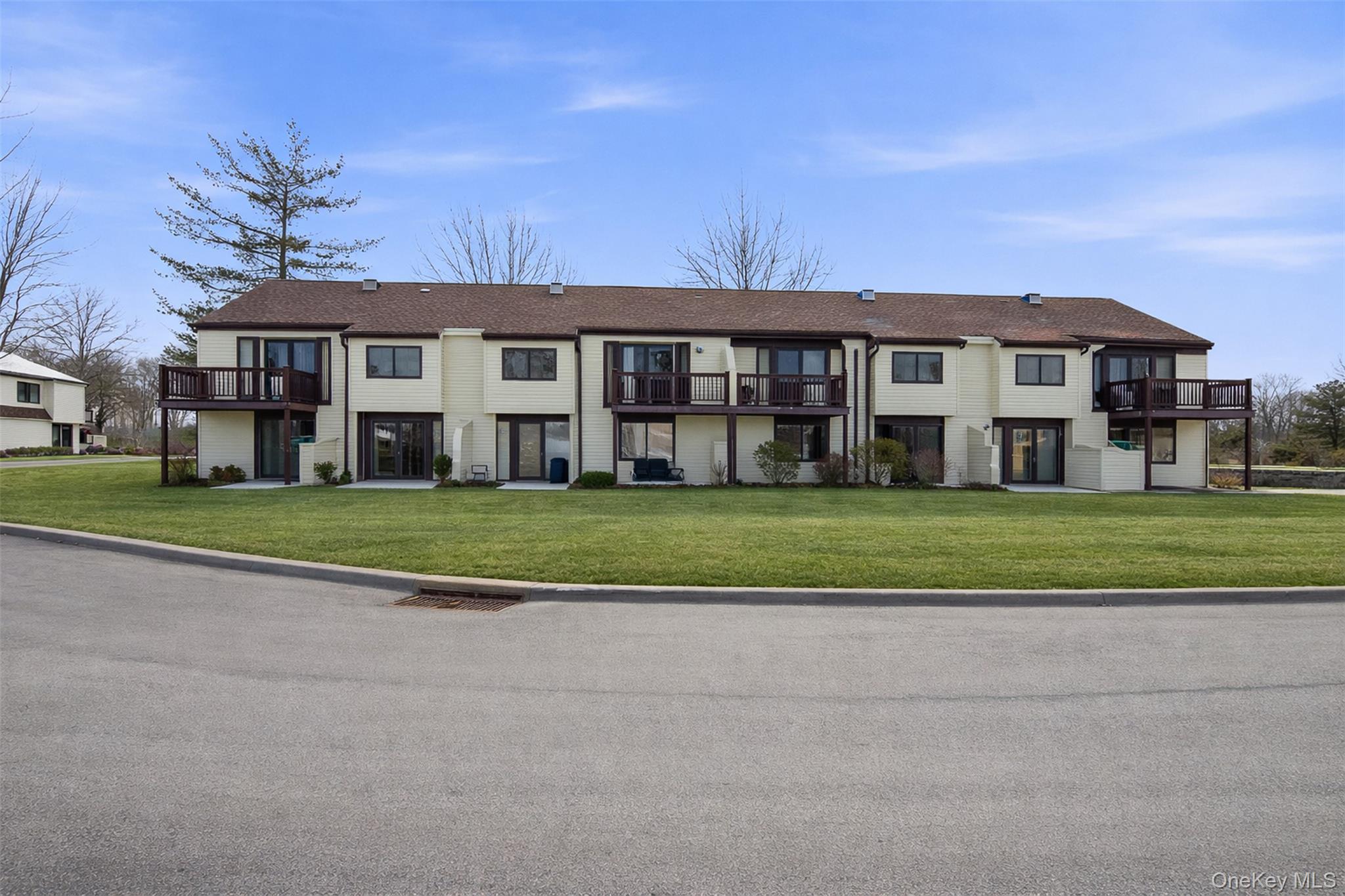 #16 photo, 41 Jefferson Oval, Yorktown Heights , NY 10598