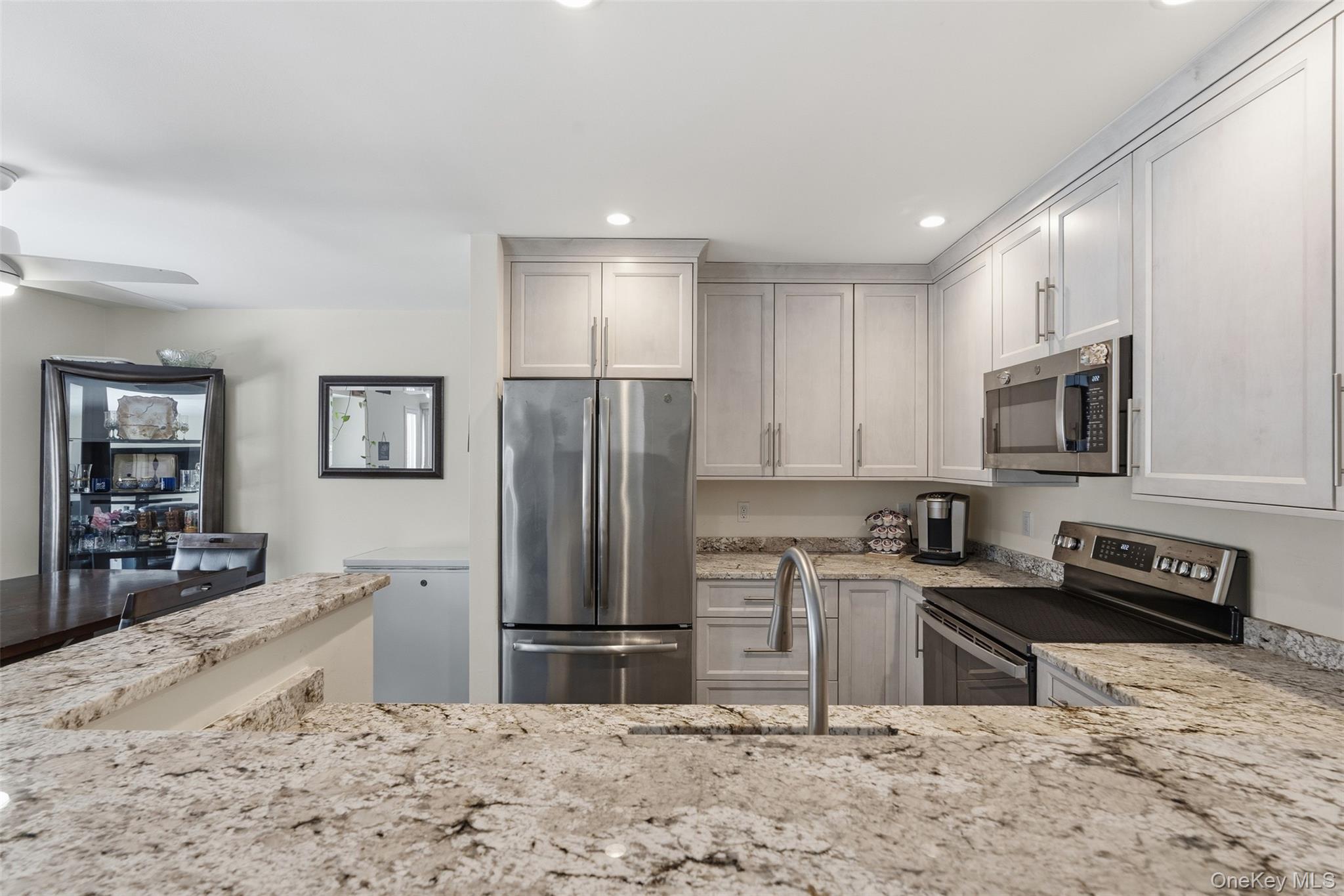 #4 photo, 41 Jefferson Oval, Yorktown Heights , NY 10598