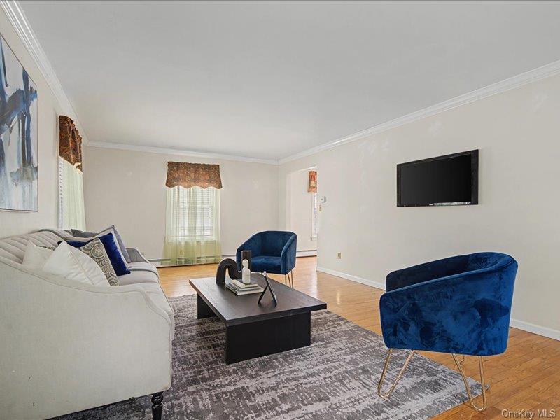 #18 photo, 4 Debbie Court, Chester , NY 10918