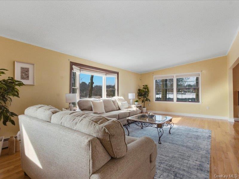 #5 photo, 20 Rose Street, White Plains , NY 10605