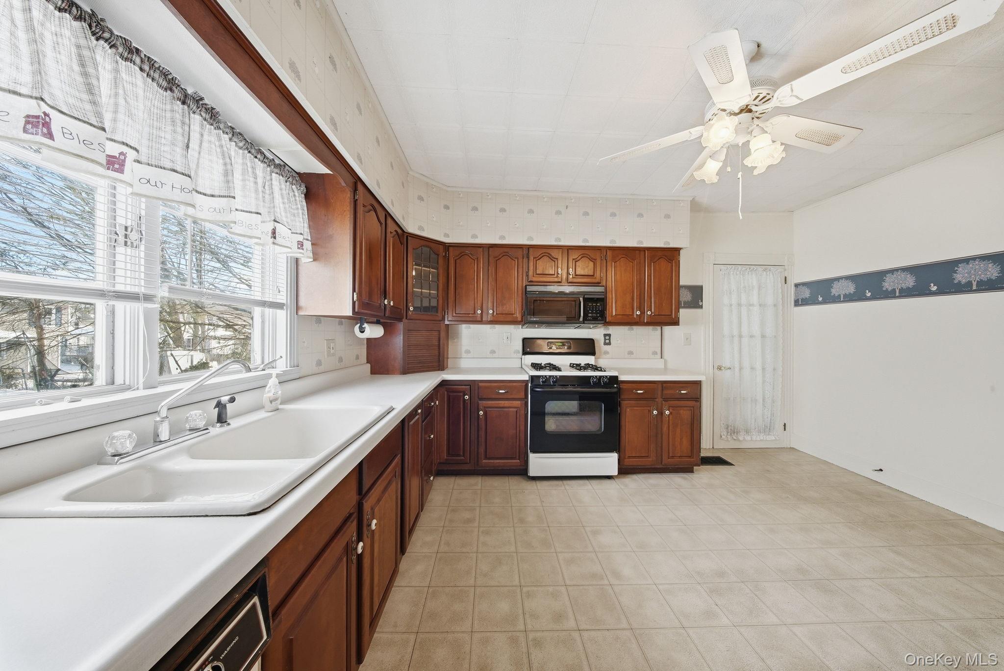 #6 photo, 54 Ogden Street, Middletown , NY 10940