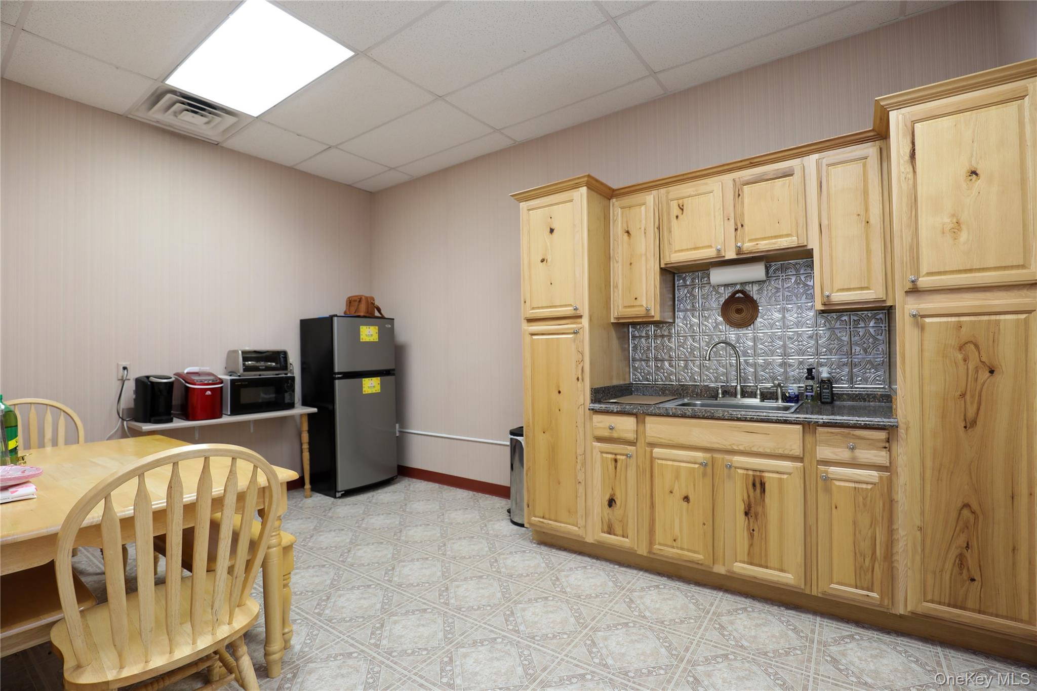 #11 photo, 790 Ulster Avenue, Kingston , NY 12401