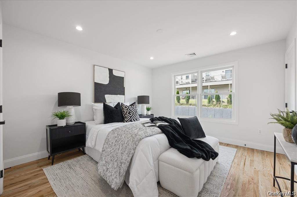 #19 photo, 101 Thurton Place, Yonkers , NY 10704