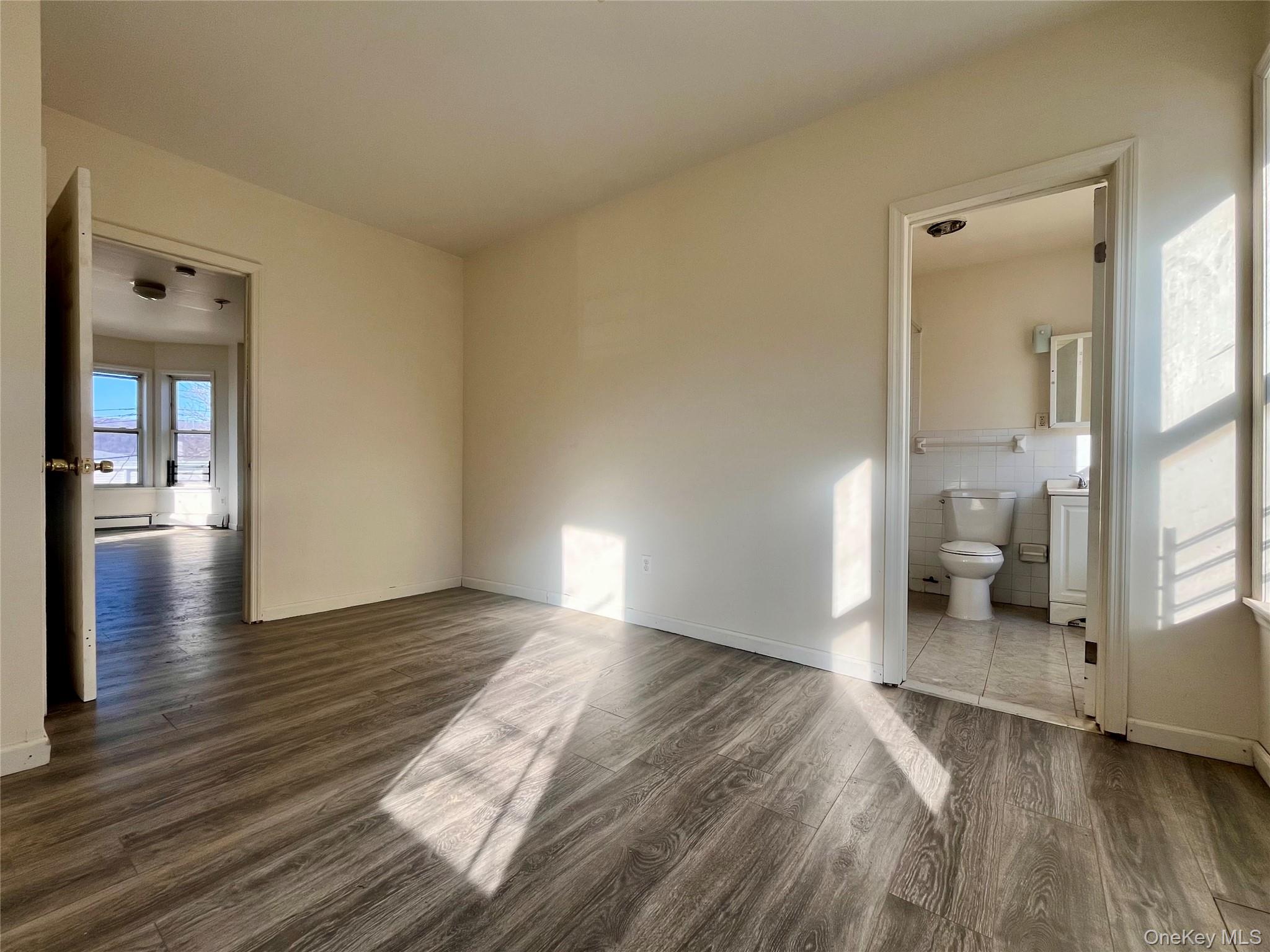 #3 photo, 216 Woodworth Avenue, 뉴욕주 Yonkers , NY 10701