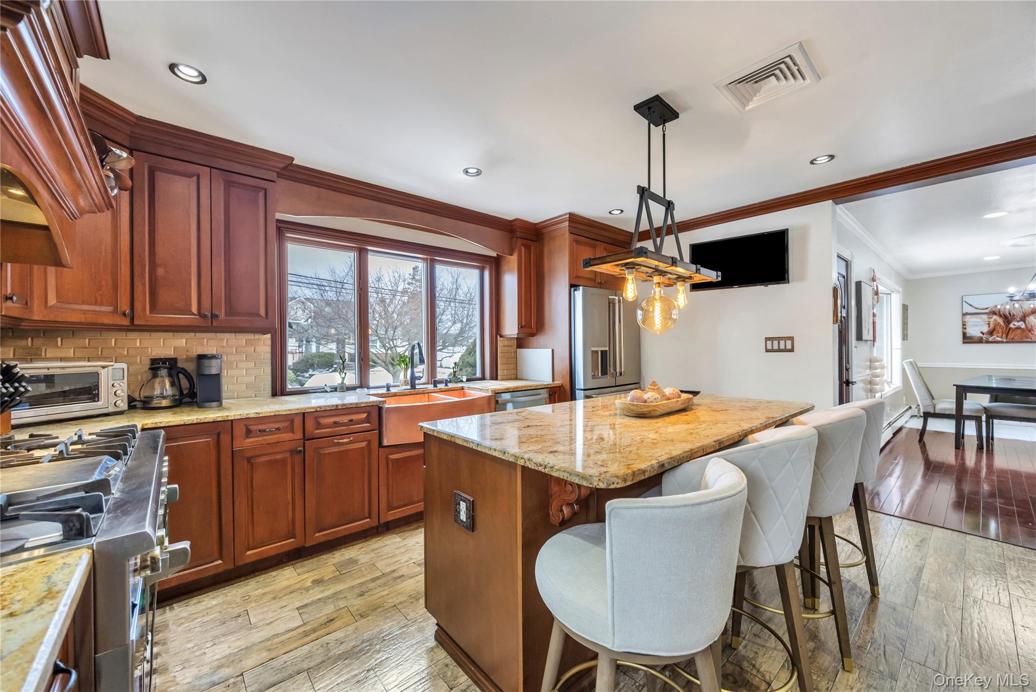 #10 photo, 225 Farhan Lane, North Babylon , NY 11703