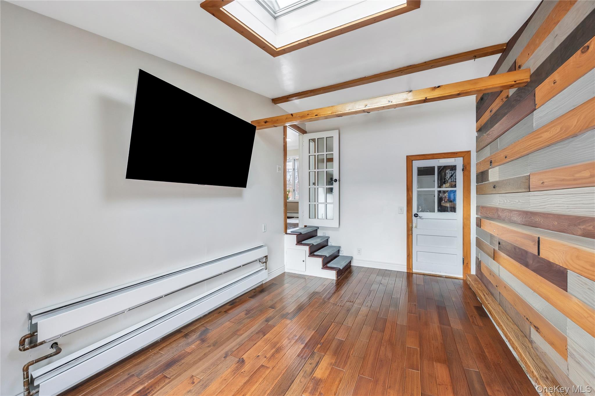 #15 photo, 225 Farhan Lane, North Babylon , NY 11703