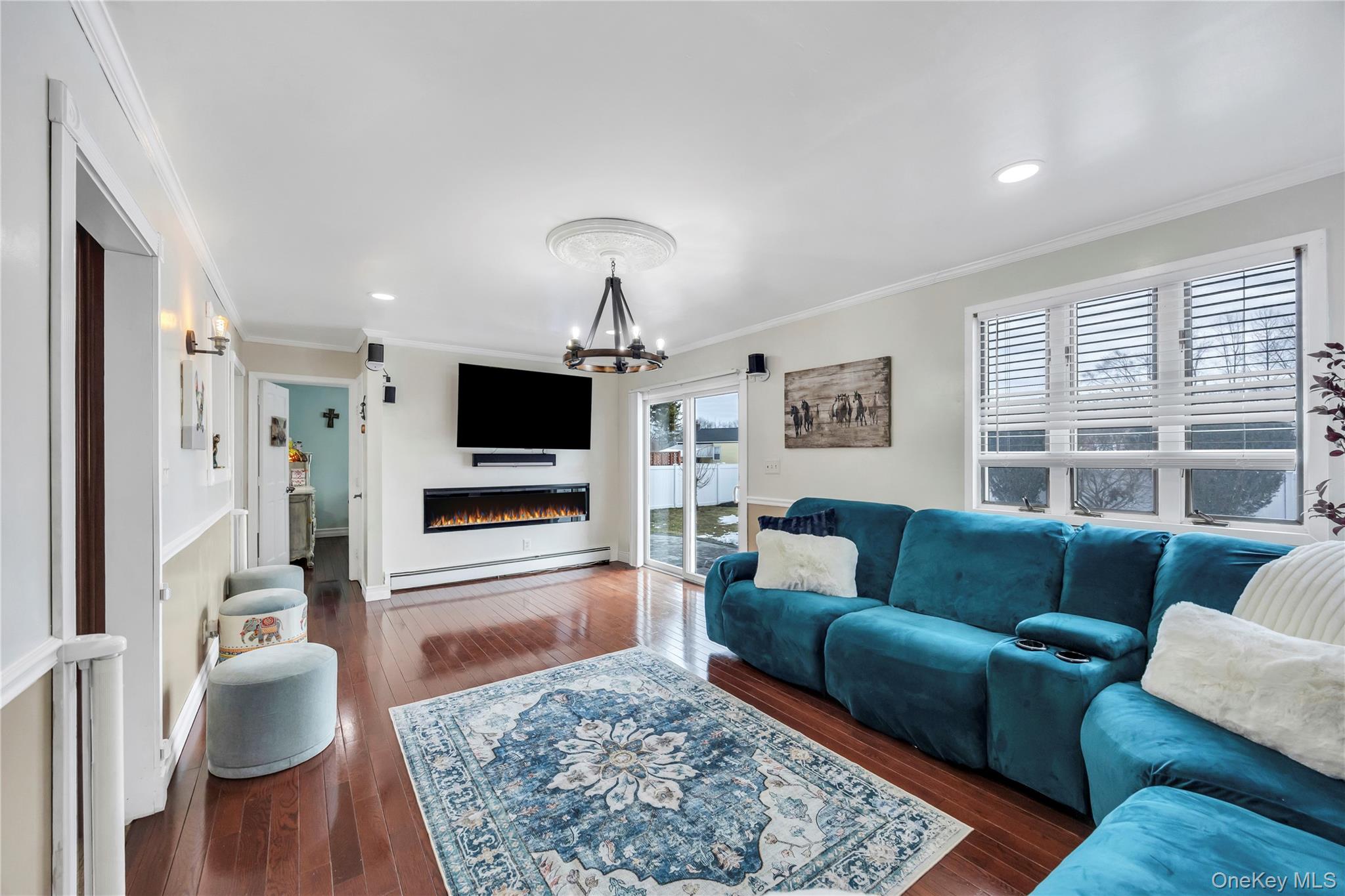 #17 photo, 225 Farhan Lane, North Babylon , NY 11703