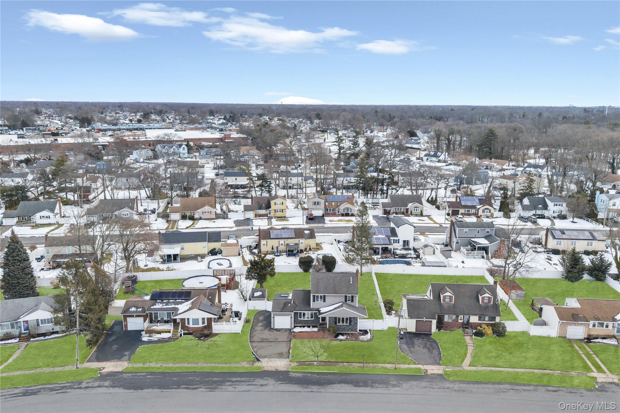 #4 photo, 225 Farhan Lane, North Babylon , NY 11703