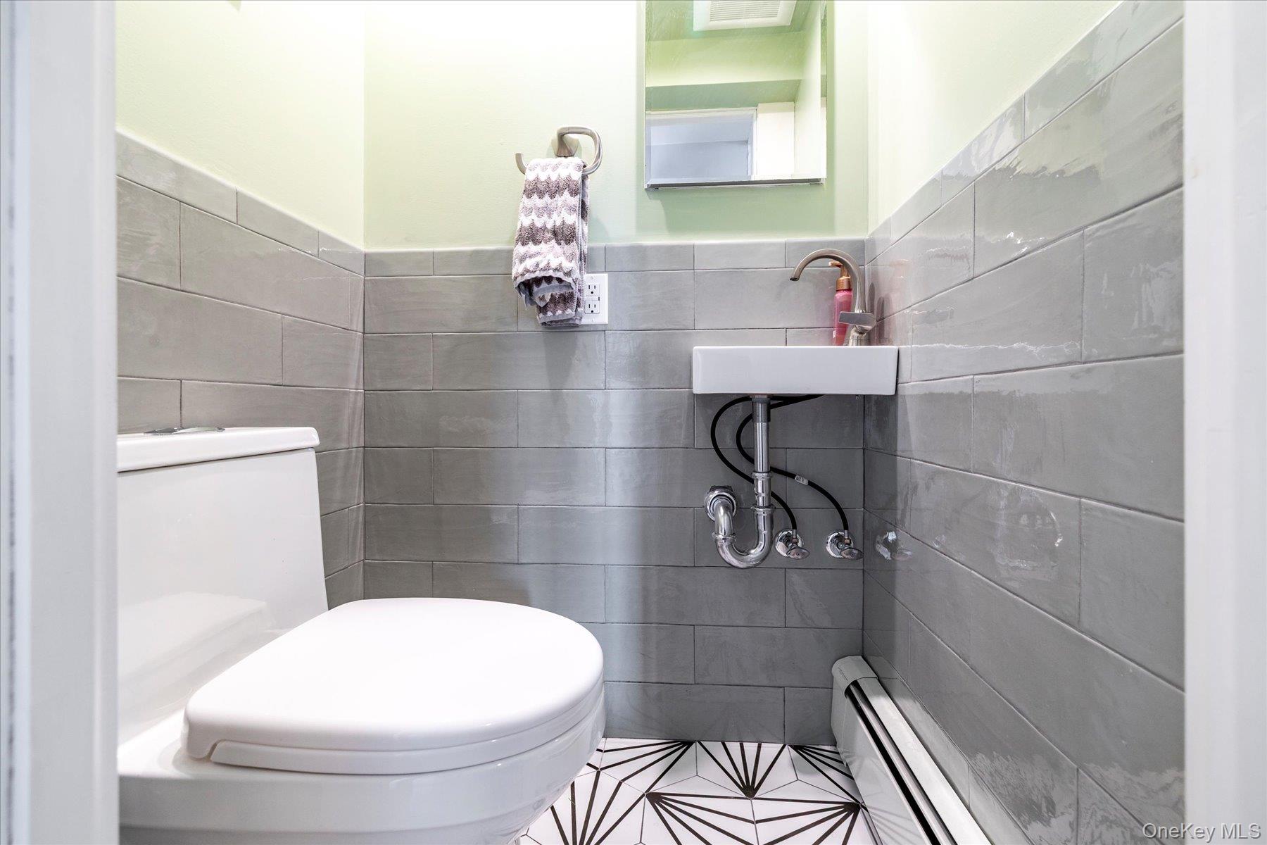 #13 photo, 102 Franklin Avenue, Malverne , NY 11565