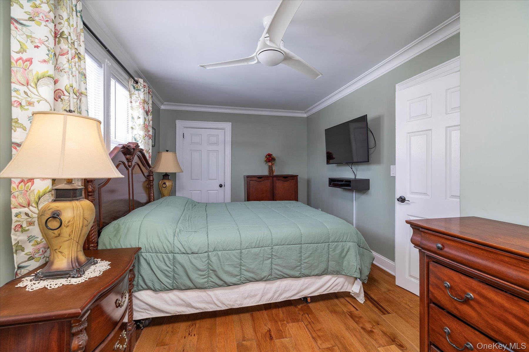 #18 photo, 102 Franklin Avenue, Malverne , NY 11565