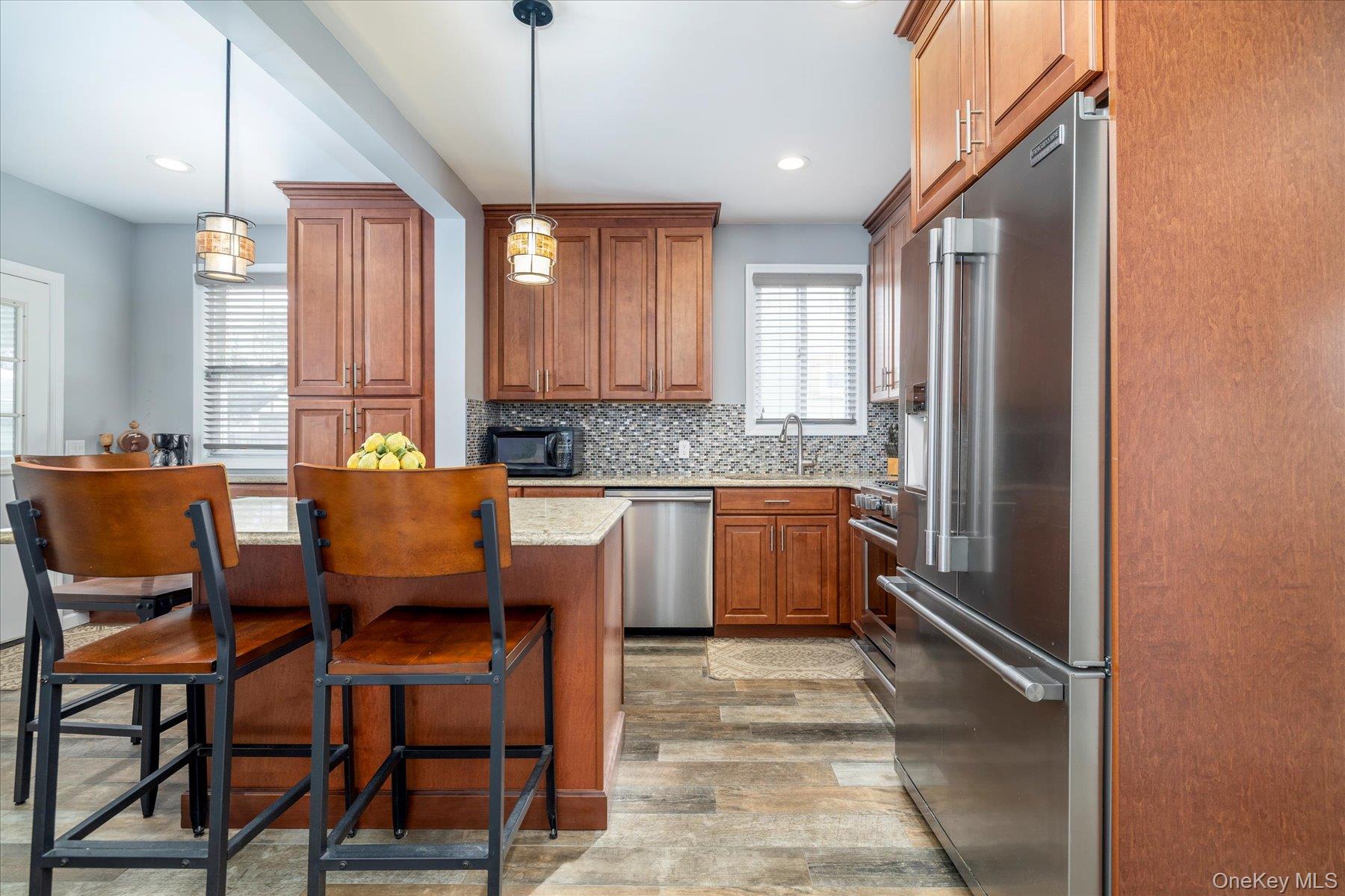 #8 photo, 102 Franklin Avenue, Malverne , NY 11565