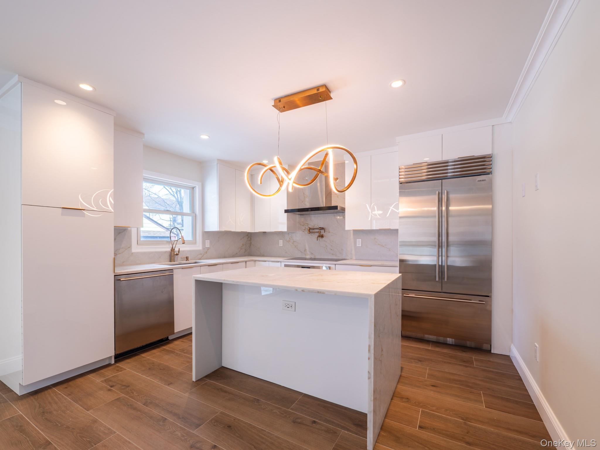 #7 photo, 6961 180th Street, Fresh Meadows , NY 11365