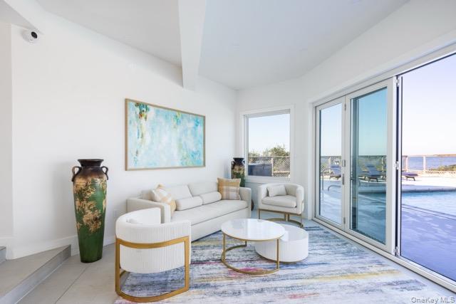 #19 photo, 57305 Route 48, Greenport , NY 11944