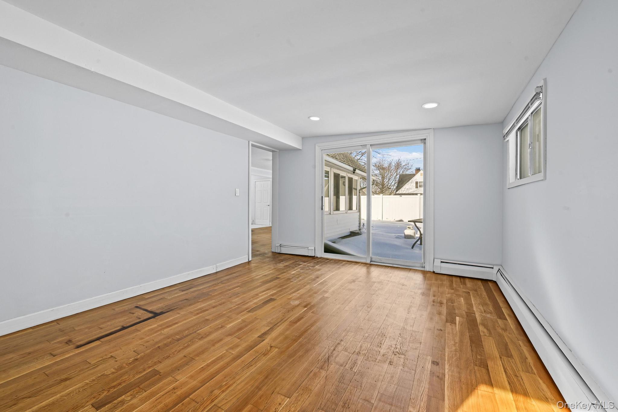 #13 photo, 190 Meridian Road, Levittown , NY 11756