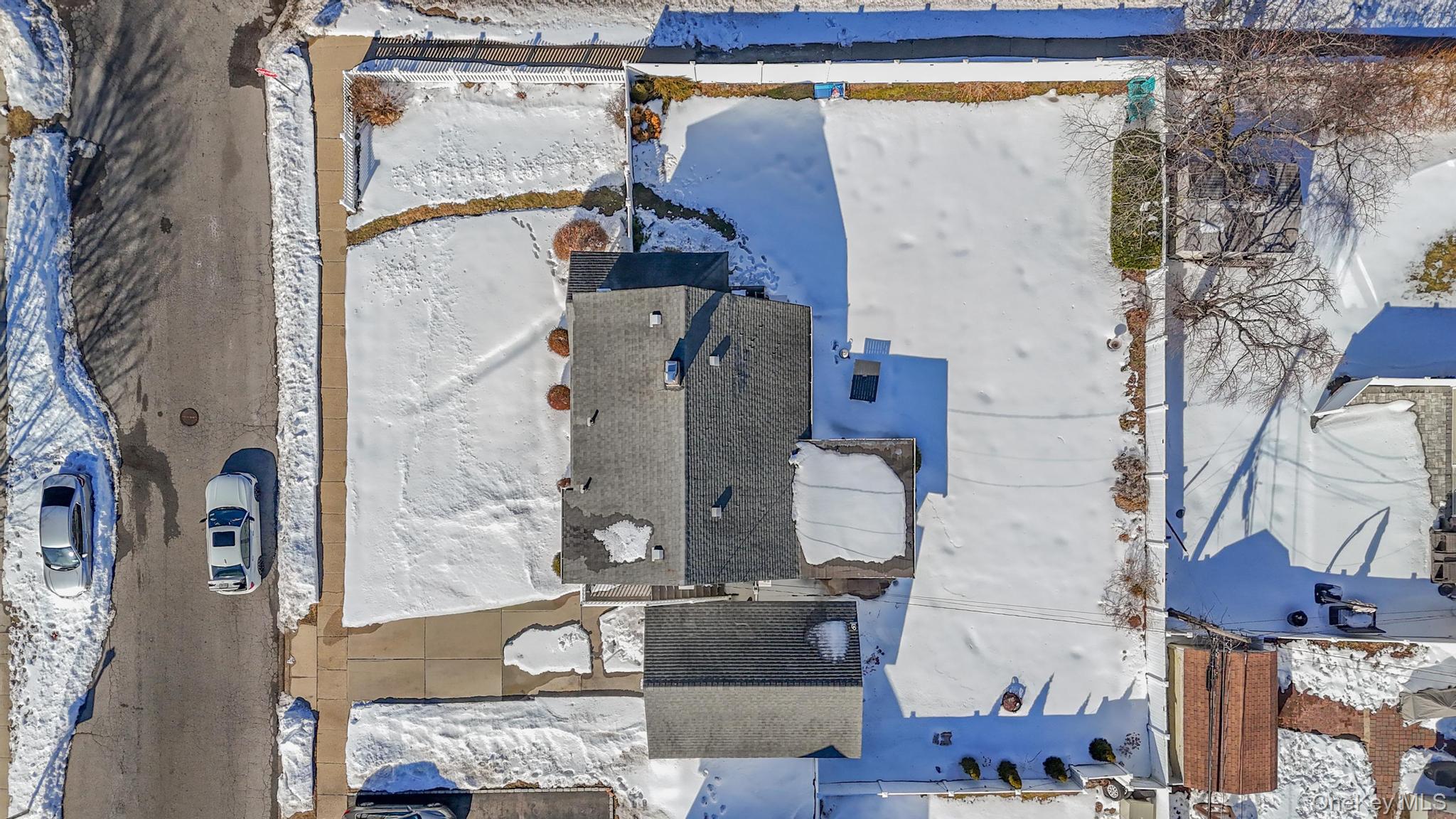 #6 photo, 190 Meridian Road, Levittown , NY 11756