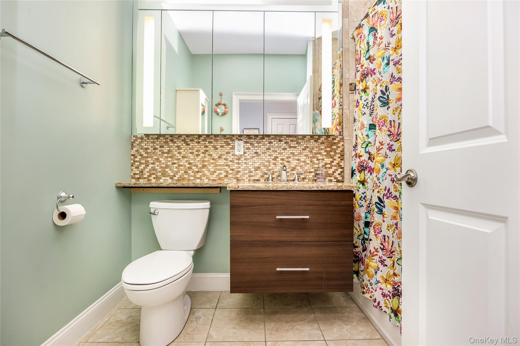 #15 photo, 116 Stewart Avenue, Bethpage , NY 11714