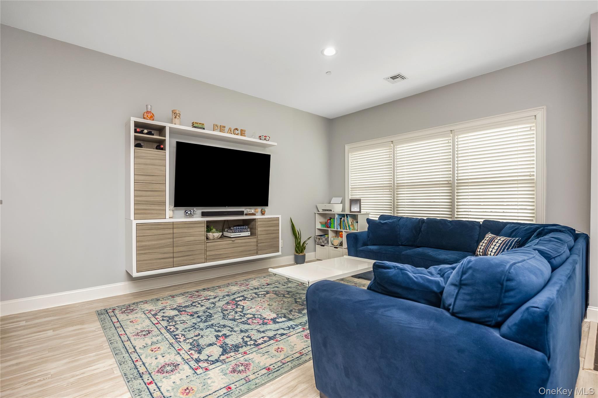 #5 photo, 116 Stewart Avenue, Bethpage , NY 11714