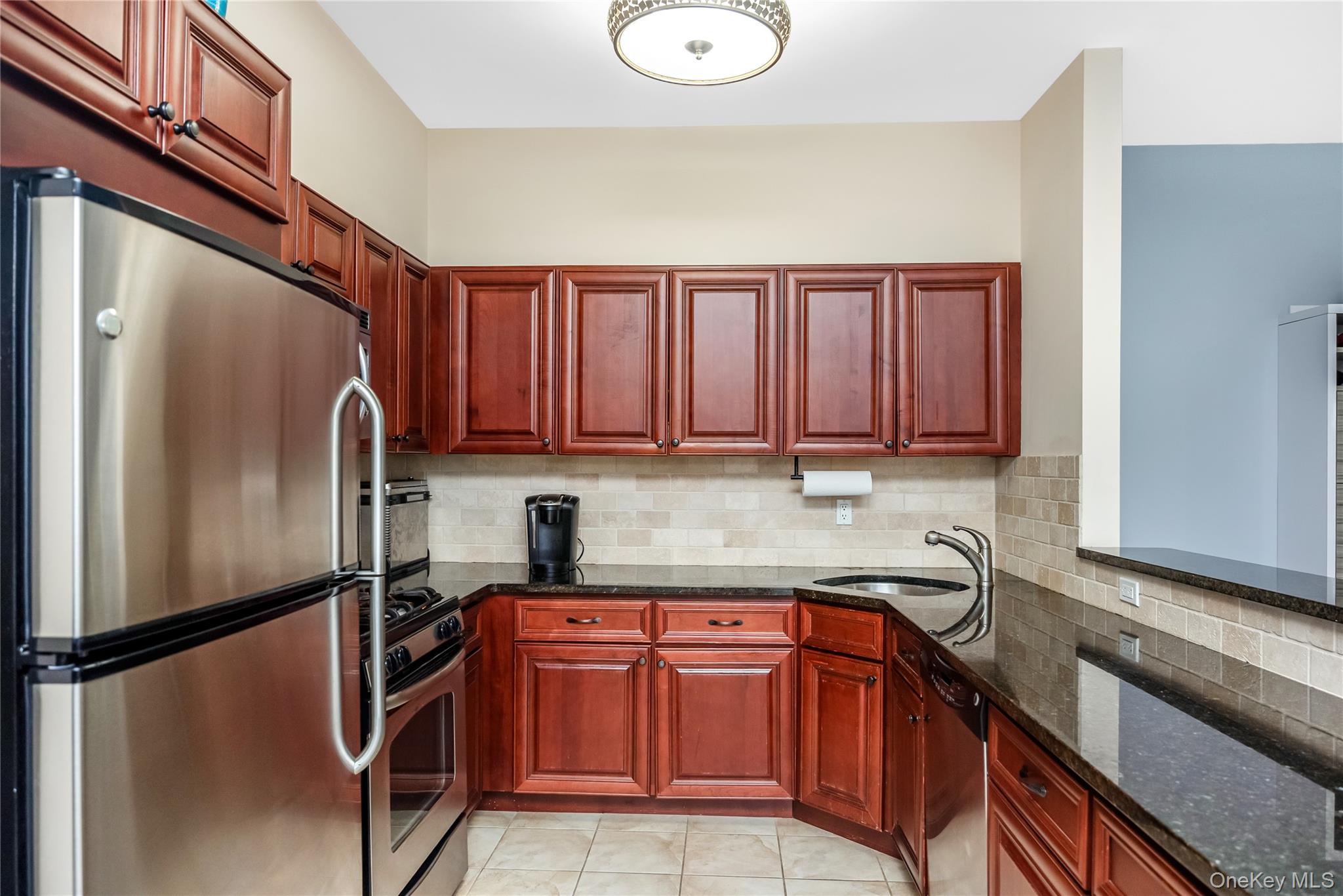 #8 photo, 116 Stewart Avenue, Bethpage , NY 11714